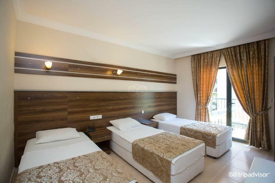 Club Chicago Hotel Marmaris Bagian luar foto